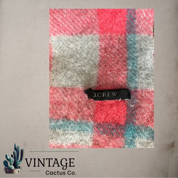 GORGEOUS JCREW PLAID WOOL SCARF w/TASSELS 🧣 - Picture 7 of 8